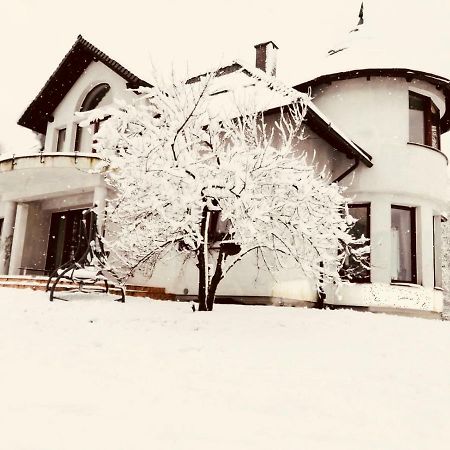 Nibylandia Dom Pod Lasem Nowa Wies Grodziska Eksteriør bilde